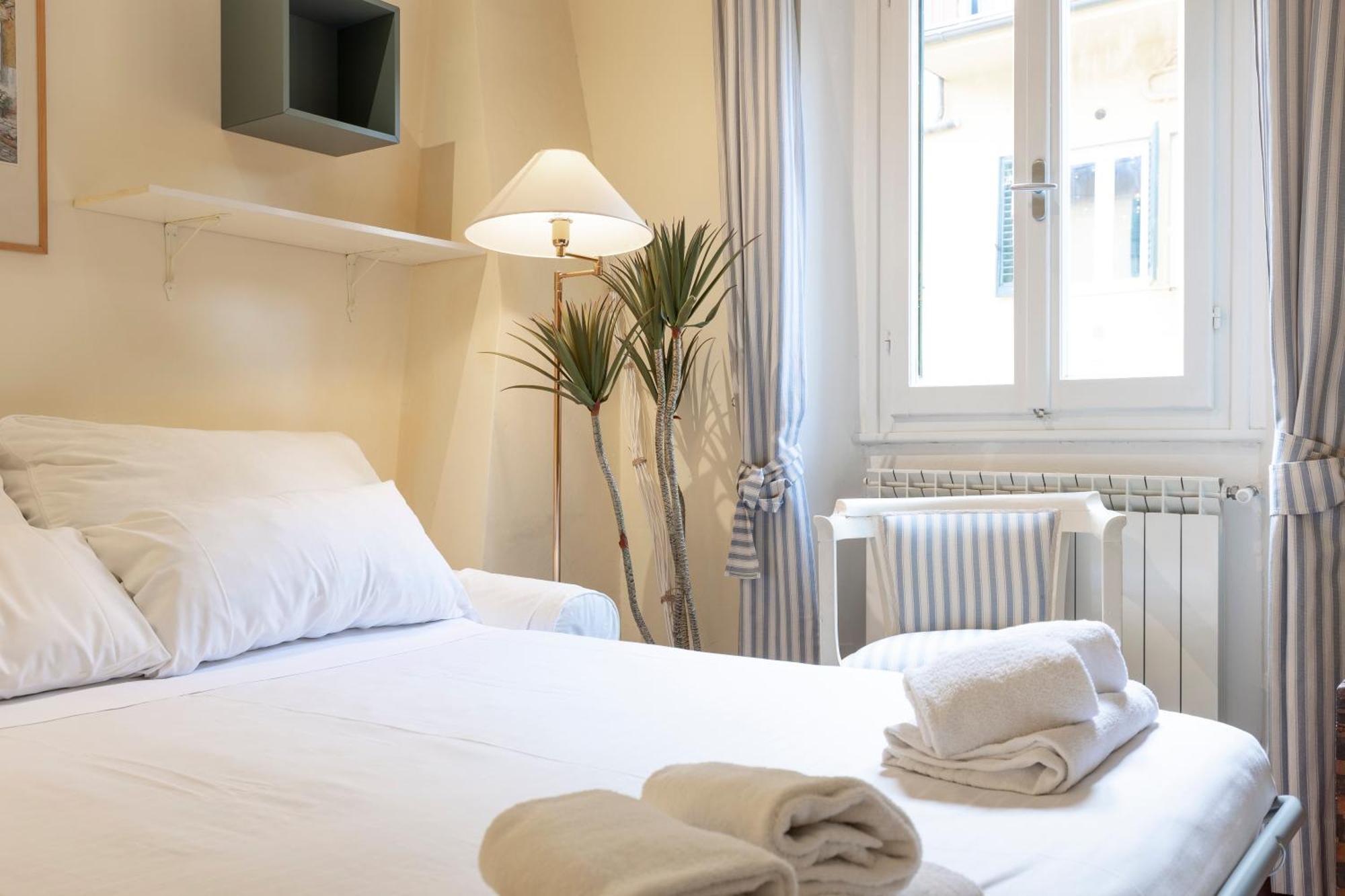 Sweet San Frediano Apartment 佛罗伦萨 外观 照片
